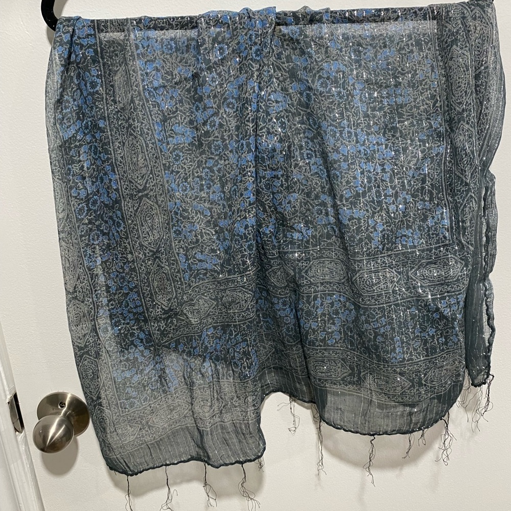 Blue and Gray Patterned Scarf